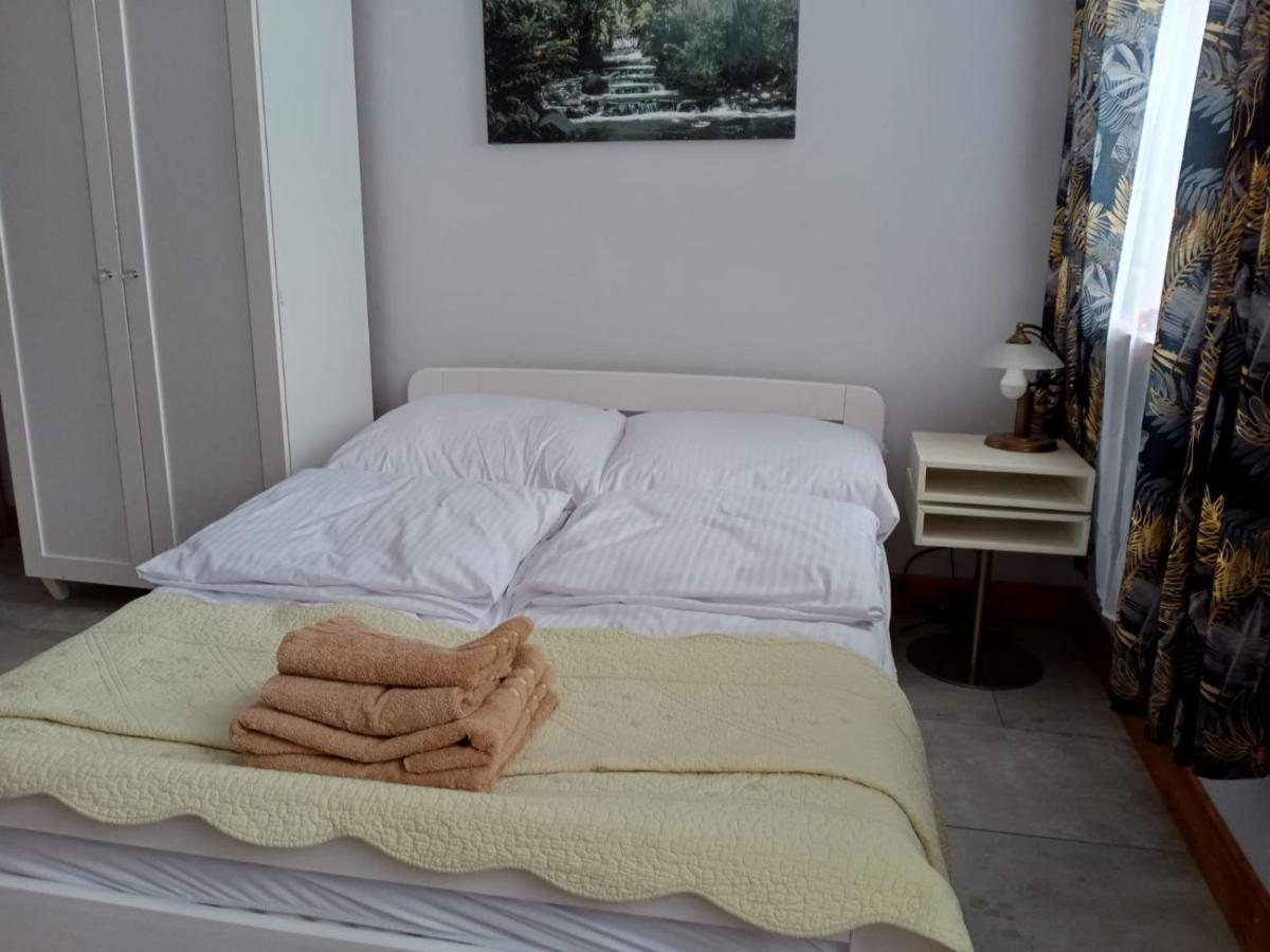 Sunny Bear Bed & Breakfast Jelenia Gora Exterior photo