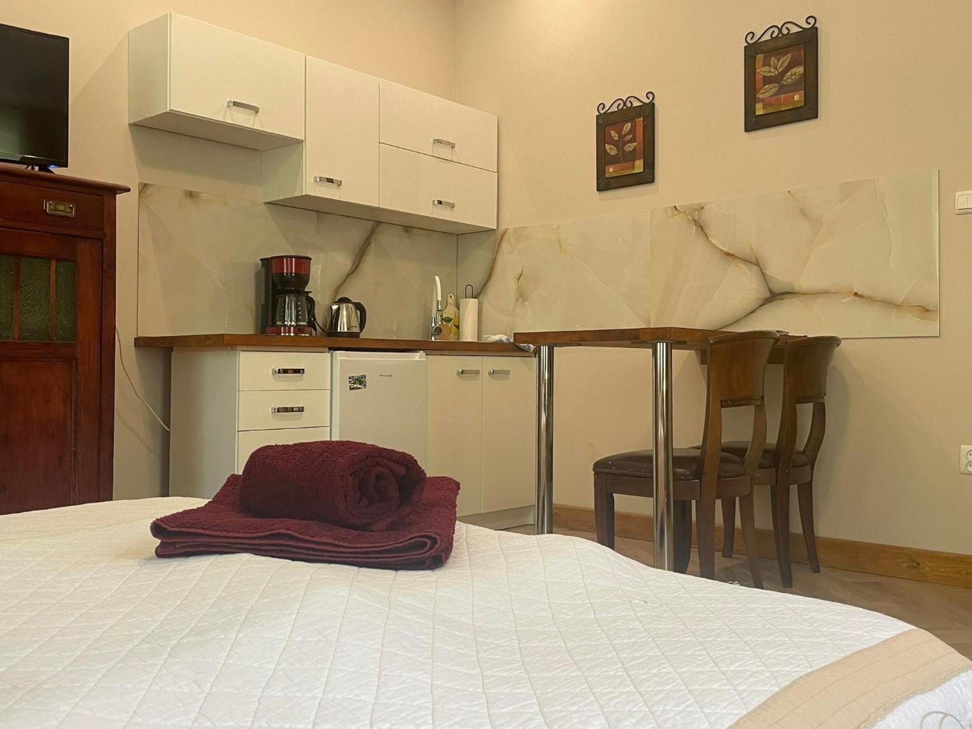 Sunny Bear Bed & Breakfast Jelenia Gora Exterior photo